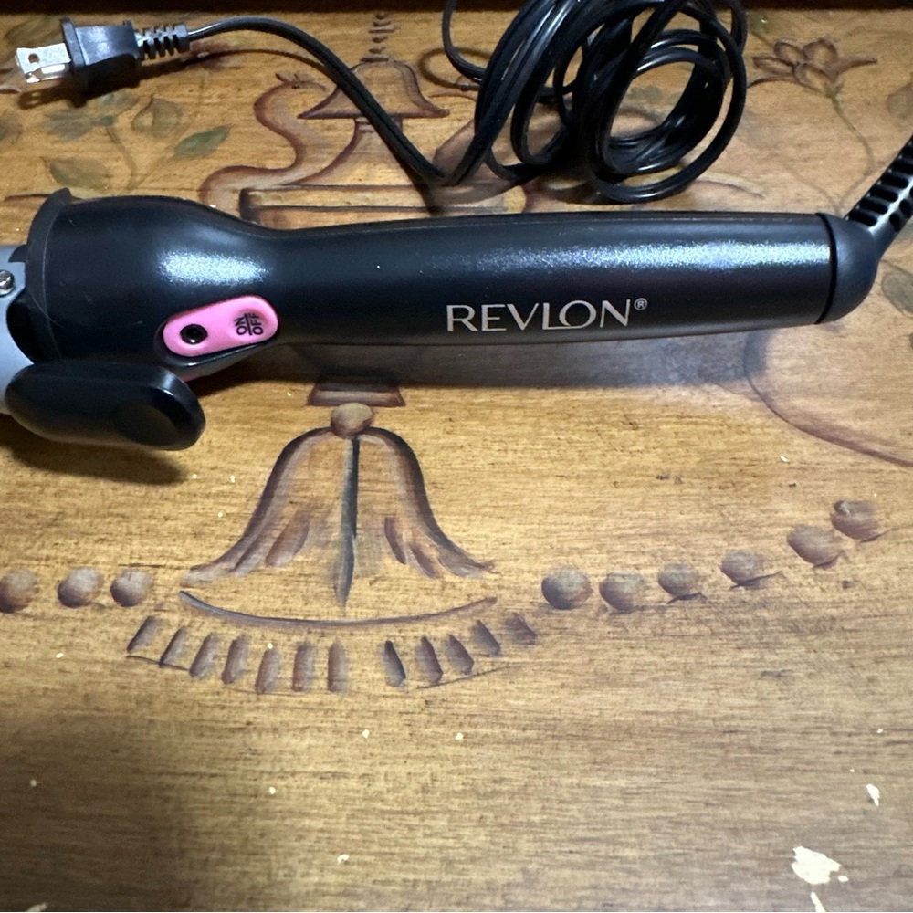 Revlon RV050 1.5" Curling Iron Black / Pink Adjustable Heat - Very Clean Tested - Picture 12 of 16